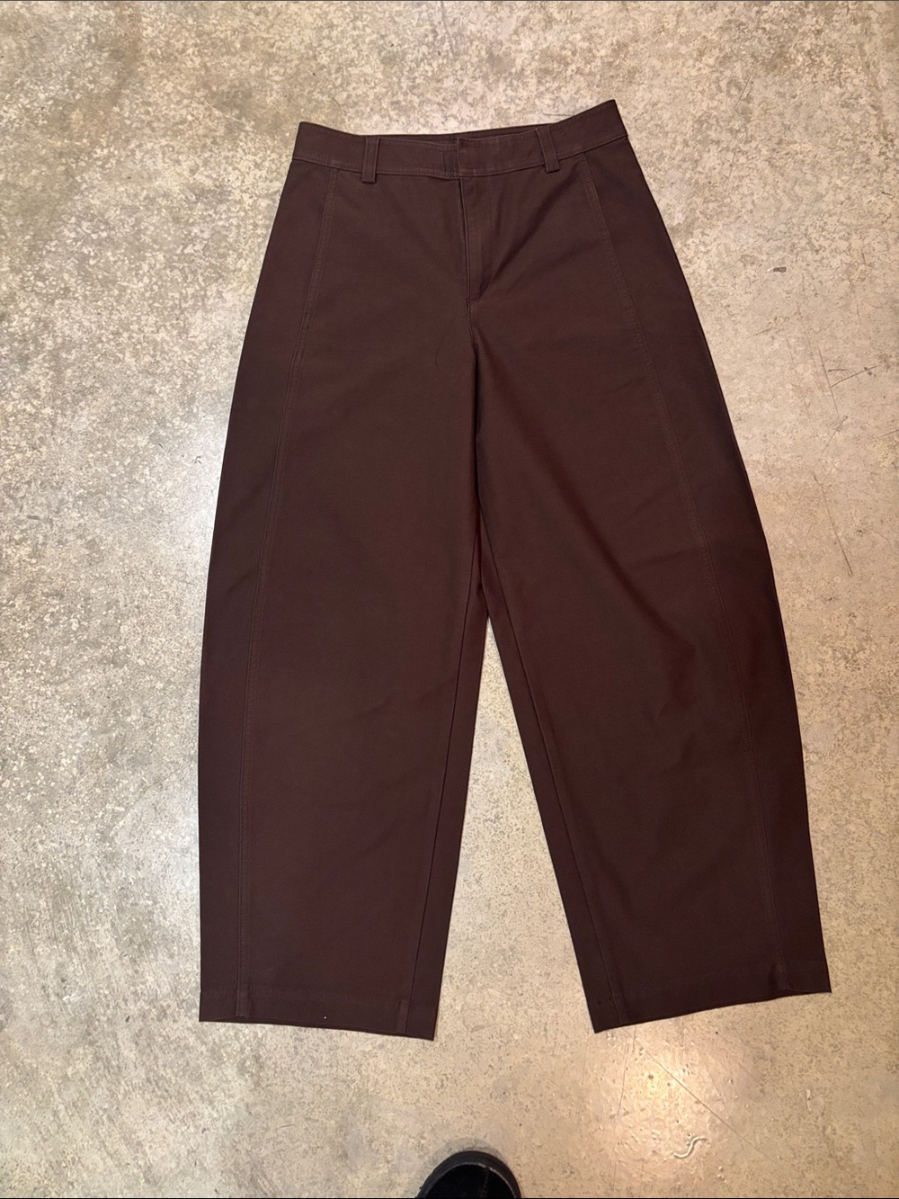 Uniqlo Women's Wide-Leg Pants in Deep Brown
